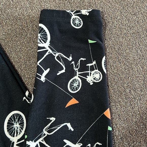 LuLaRoe bicycle print leggings. One Size. - Picture 3 of 7